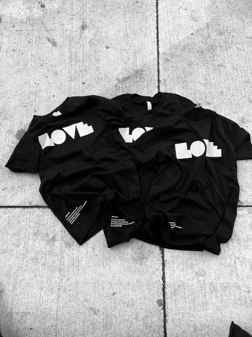 LOVE TEE